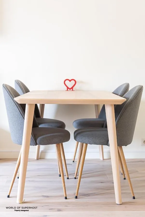 아파트 Helene, Appartement Vlakbij Het Strand 오스텐드